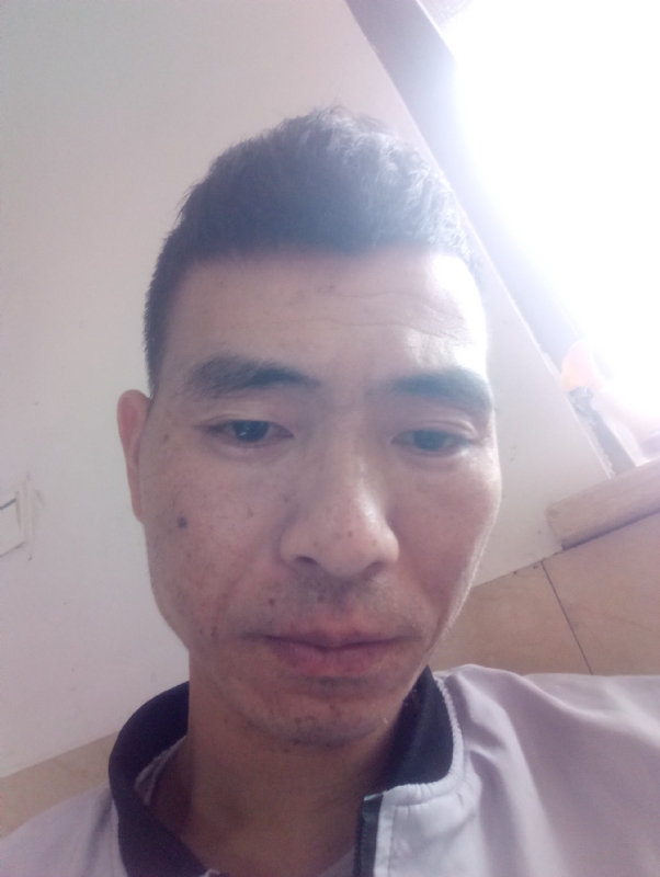 想你的夜的第一张照片--泉州残疾人相亲网